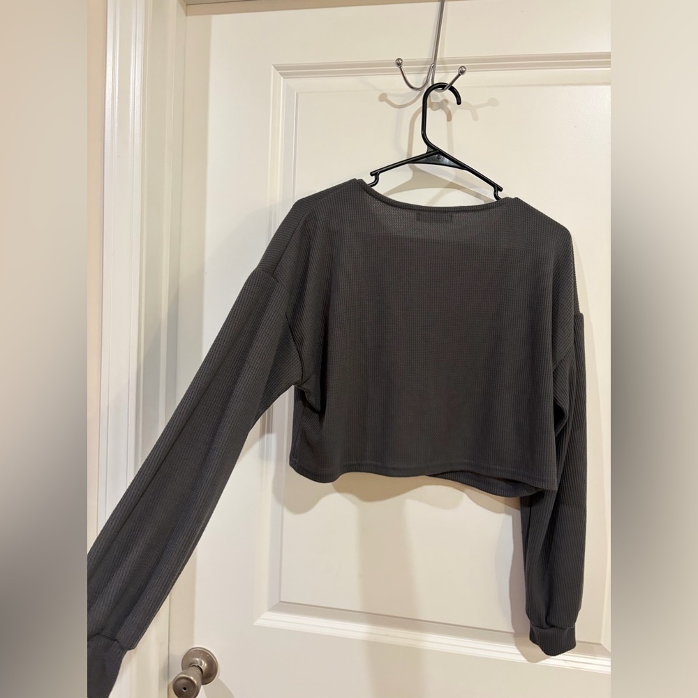 Charcoal Waffle-Knit Cropped sweater - Picture 3 of 3